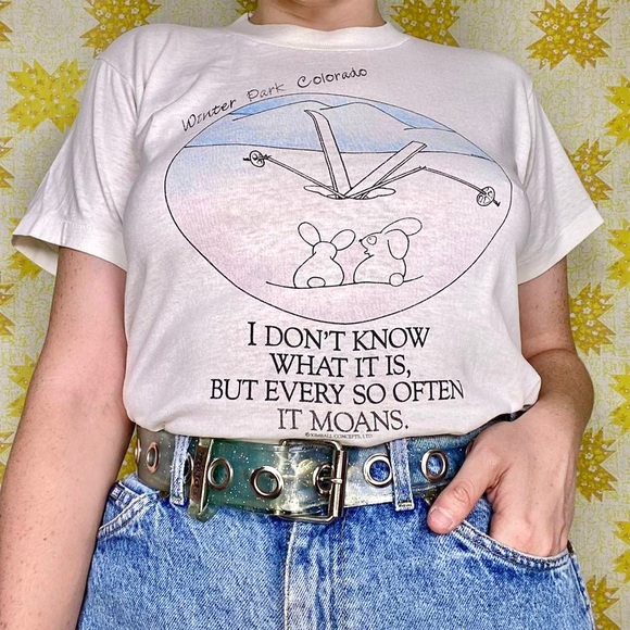 Vintage 90s white Winter Park, CO funny rabbit shirt 🐰 - Picture 1 of 5